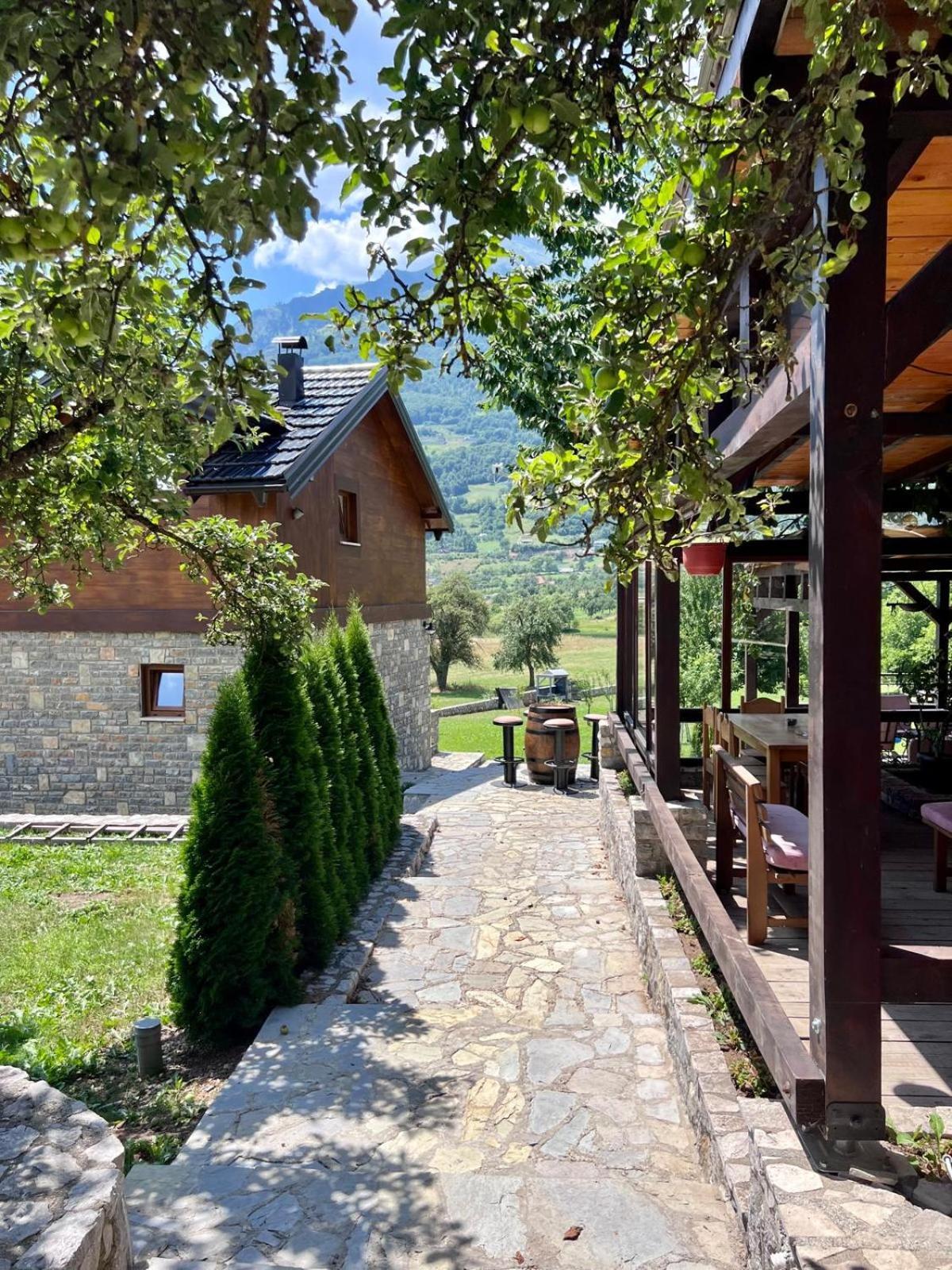 Camp Hotel Lake Views Plav Exterior photo
