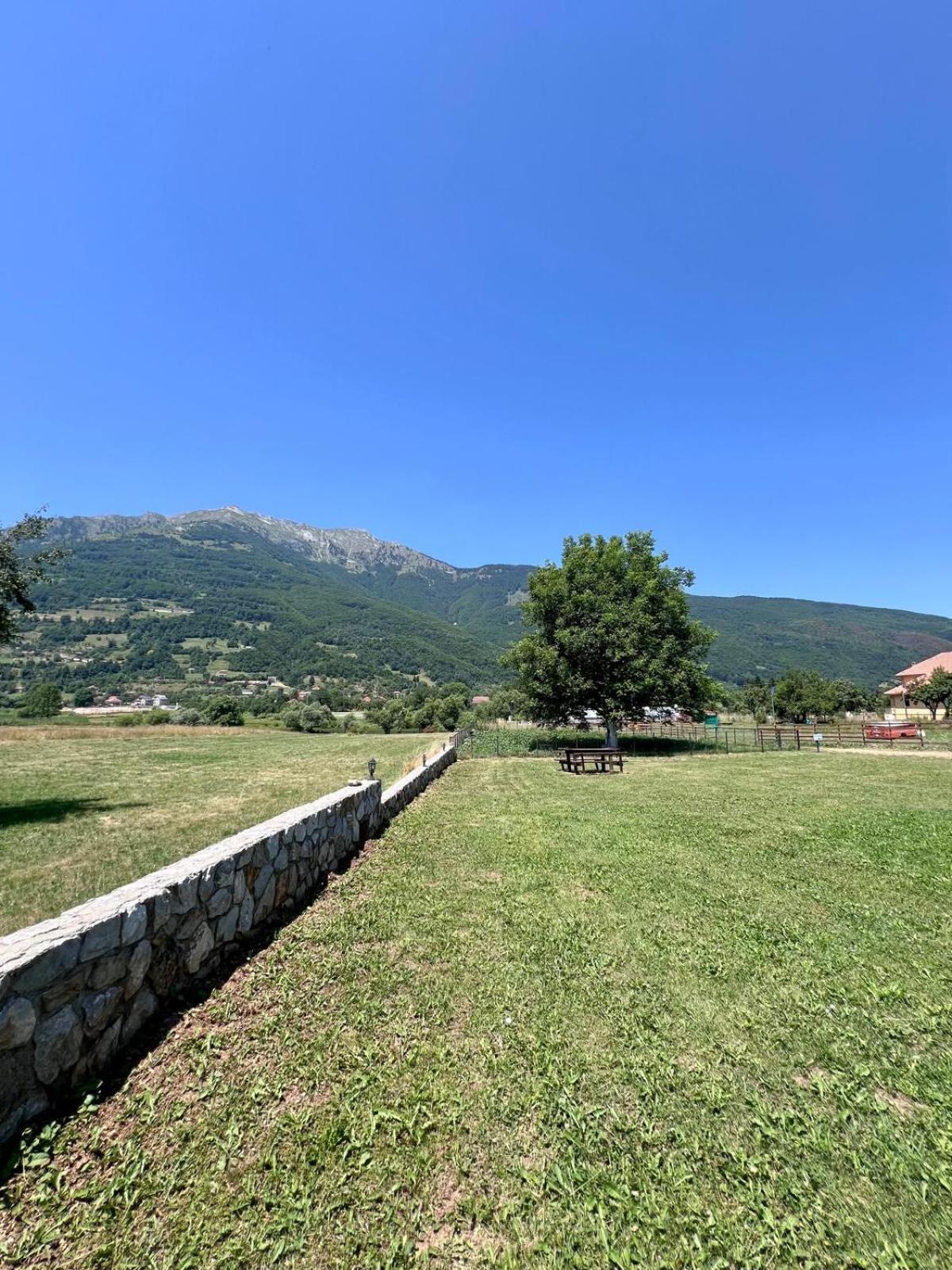 Camp Hotel Lake Views Plav Exterior photo